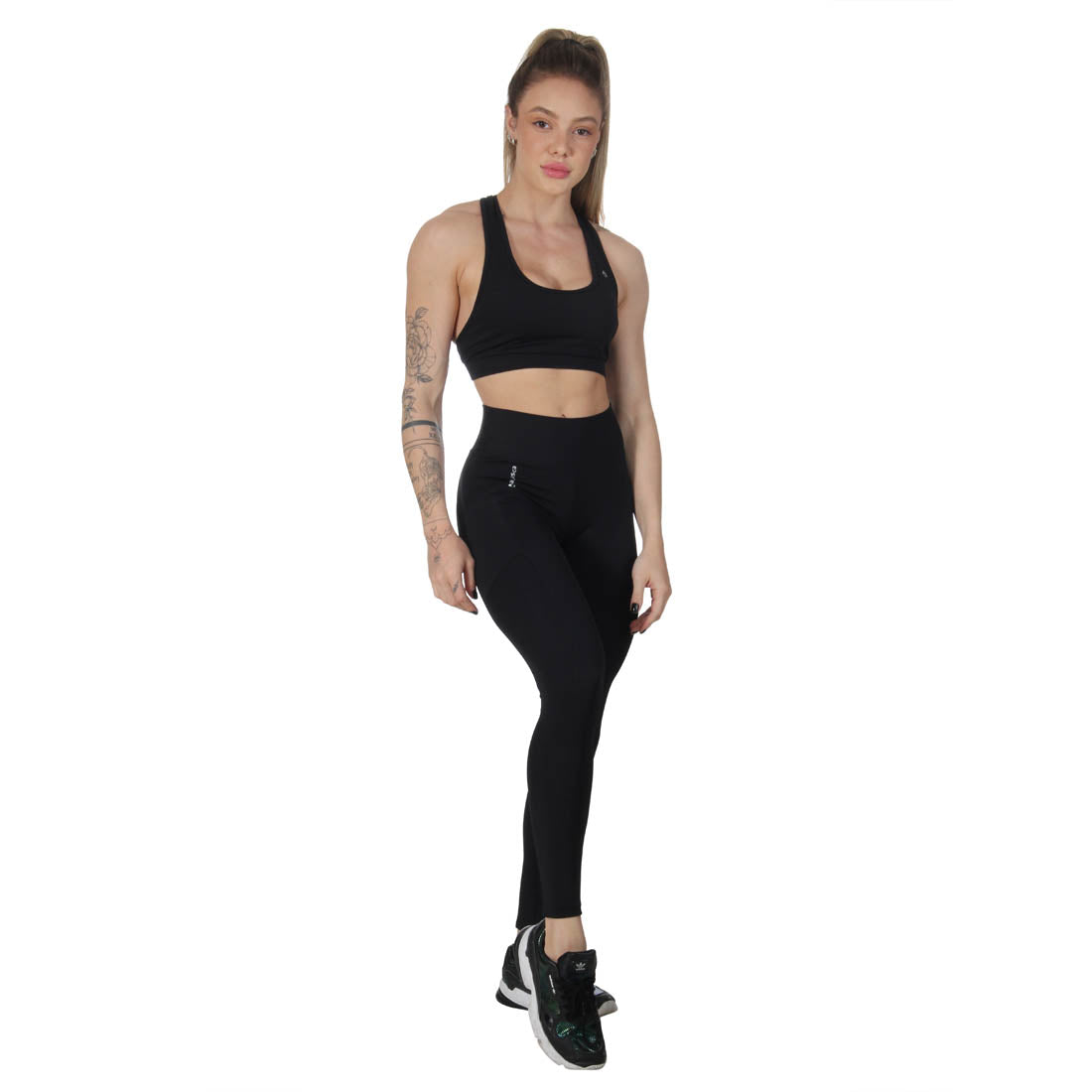 Top Feminino Basic Emana Preto Alasca